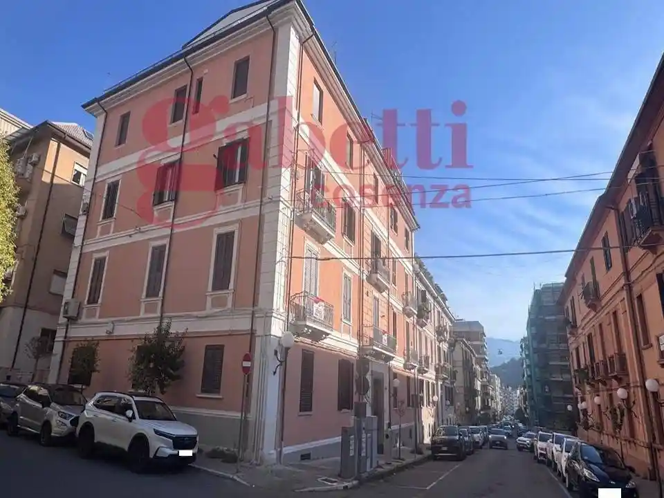 Appartamento in vendita a Cosenza
