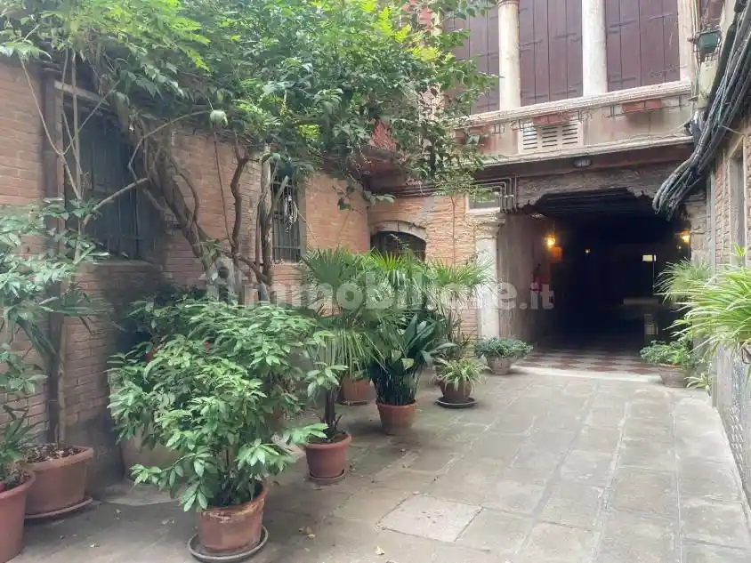 Appartamento in vendita a Venezia