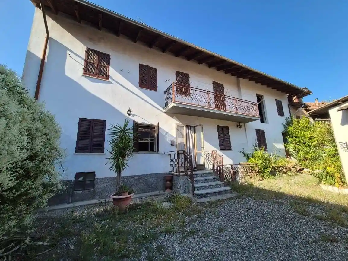Casa indipendente in vendita a Rivalta Bormida