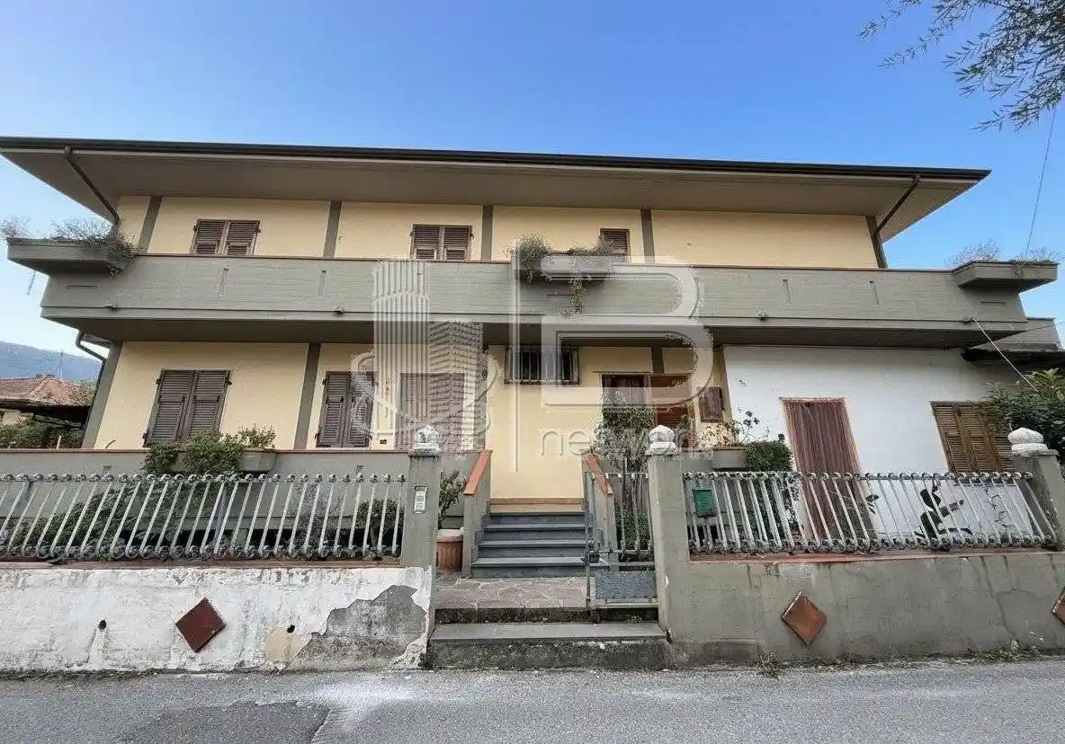 Villa in vendita a Massa
