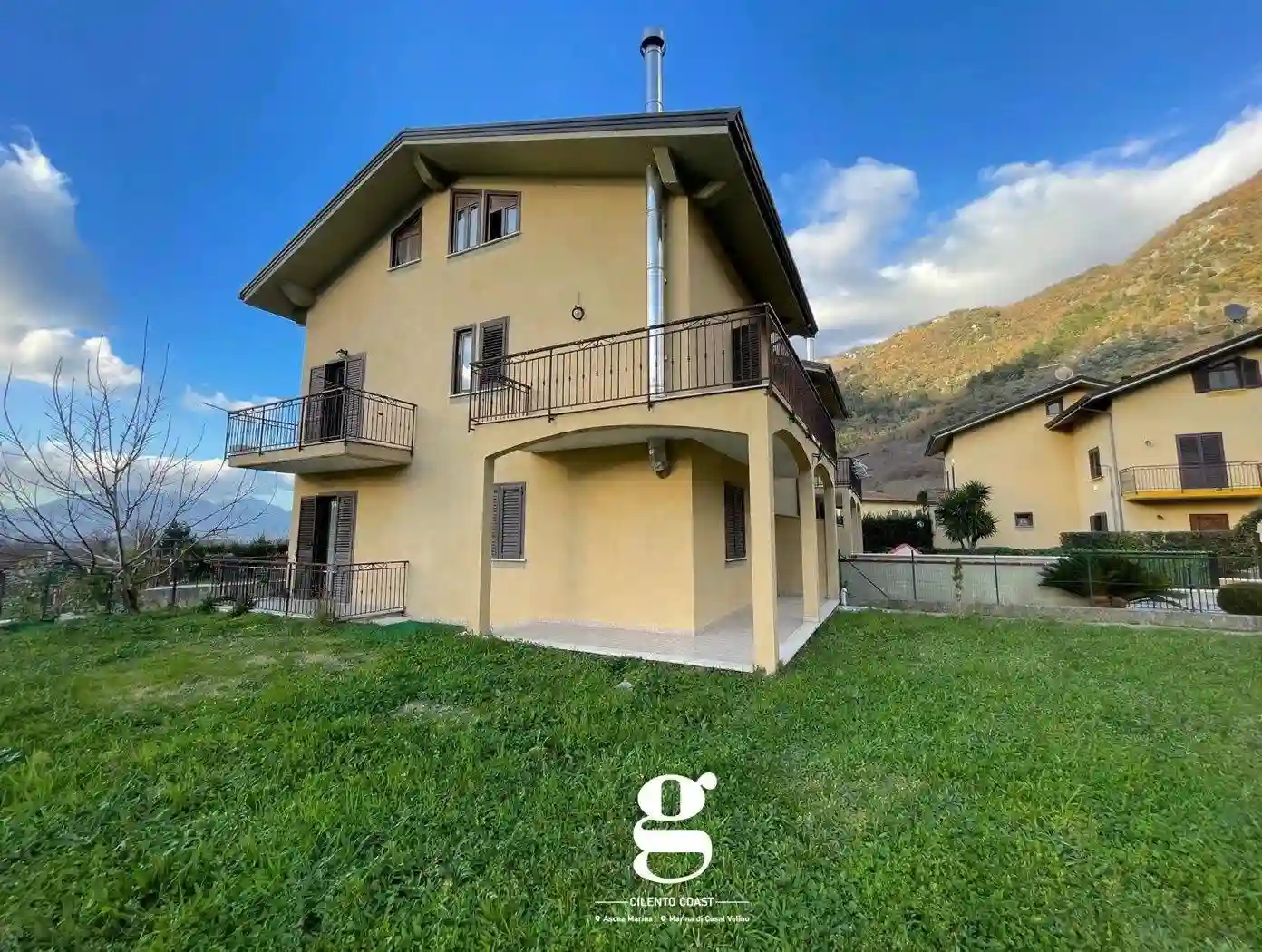 Villa - foto 2