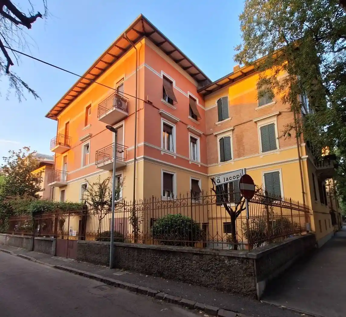 Appartamento in vendita a Modena