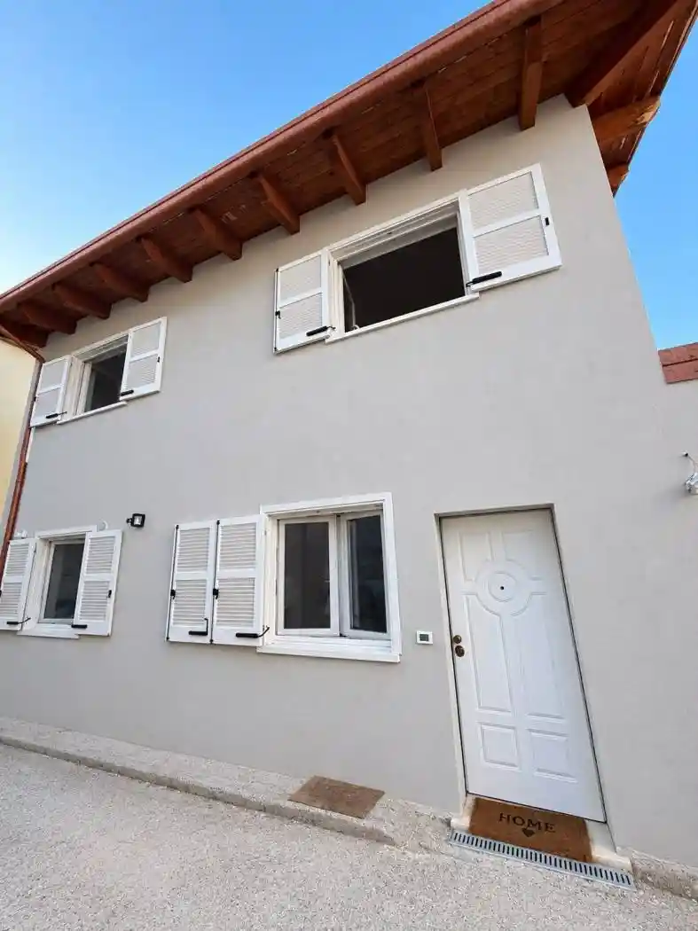Casa indipendente in vendita a L'Aquila