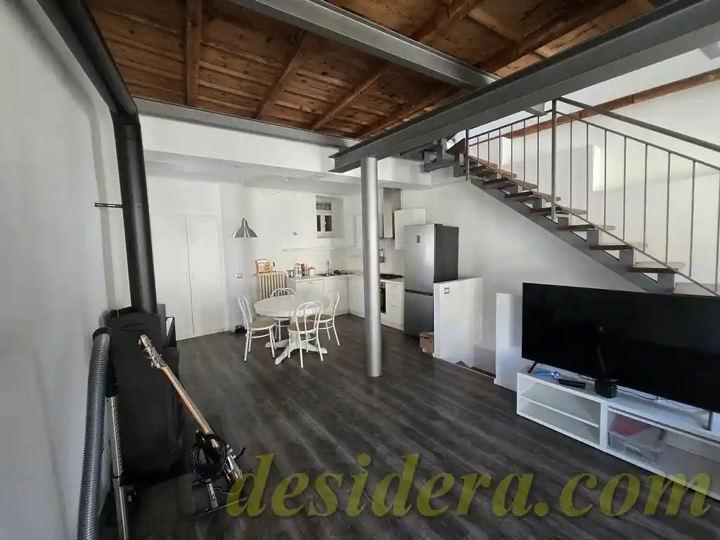 Casa indipendente in affitto a Castelletto Sopra Ticino