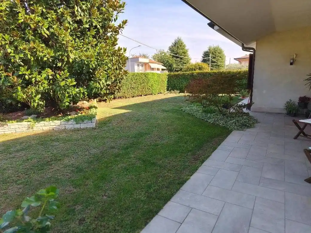 Villa in vendita a Zanè