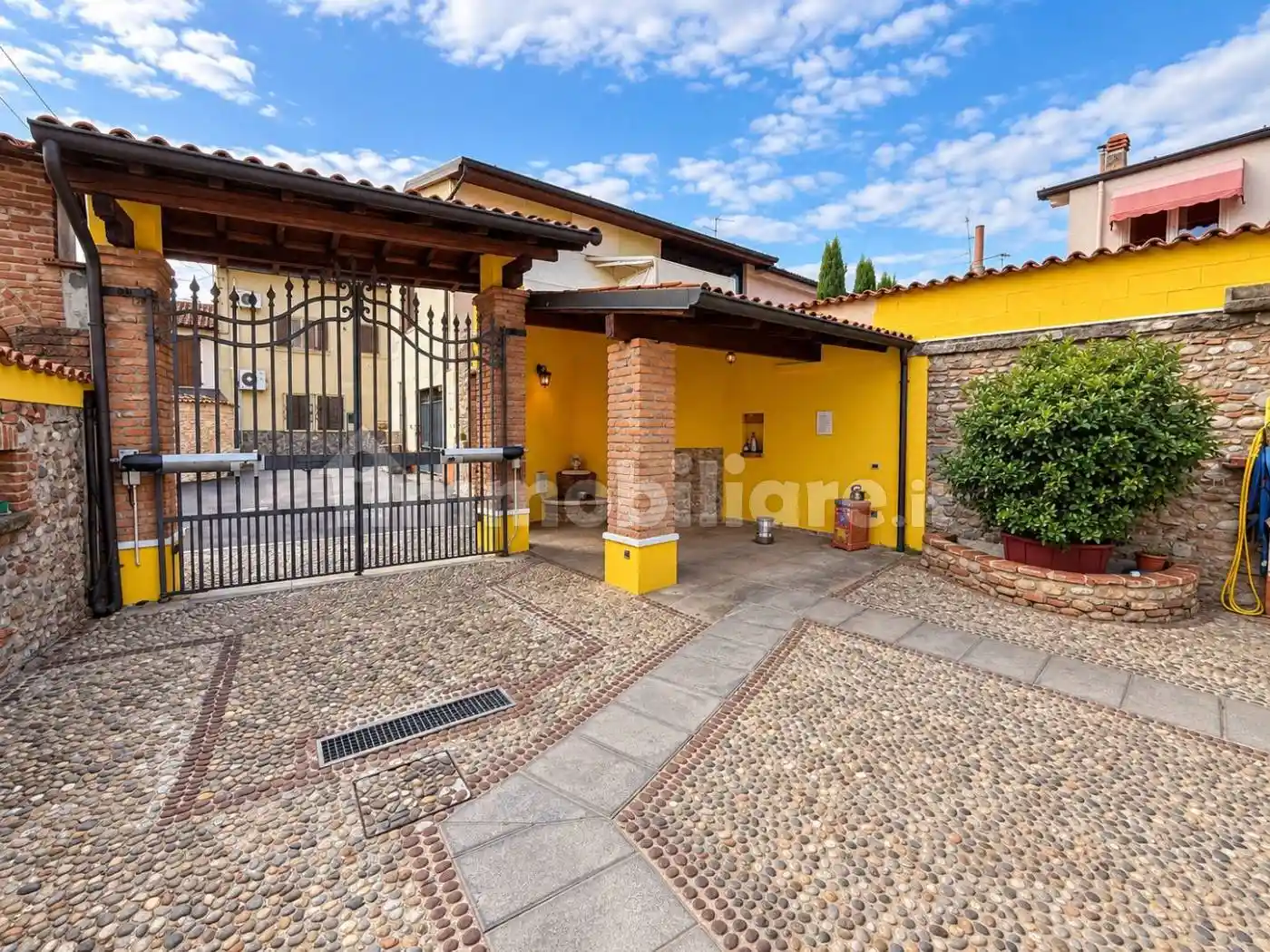 Villa in vendita a Travagliato