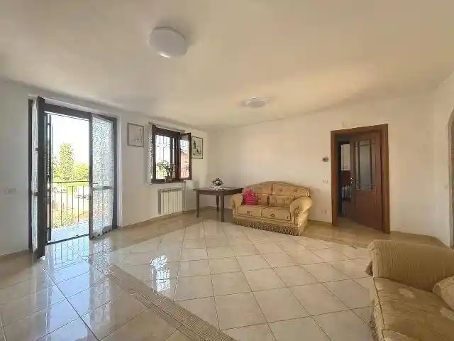 Appartamento in vendita a Landriano