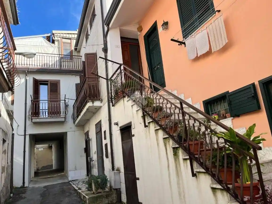 Casa indipendente in vendita a San Potito Ultra
