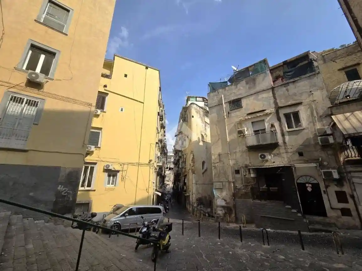 Appartamento in vendita a Napoli