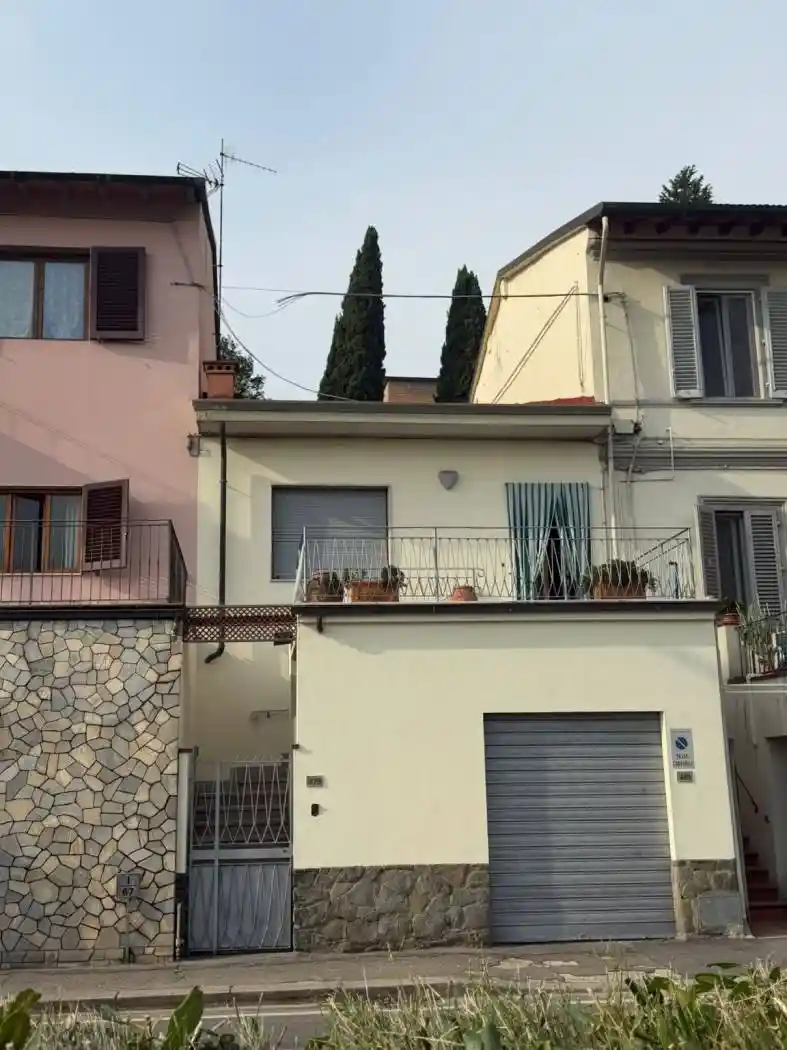 Casa indipendente in vendita a Lastra a Signa
