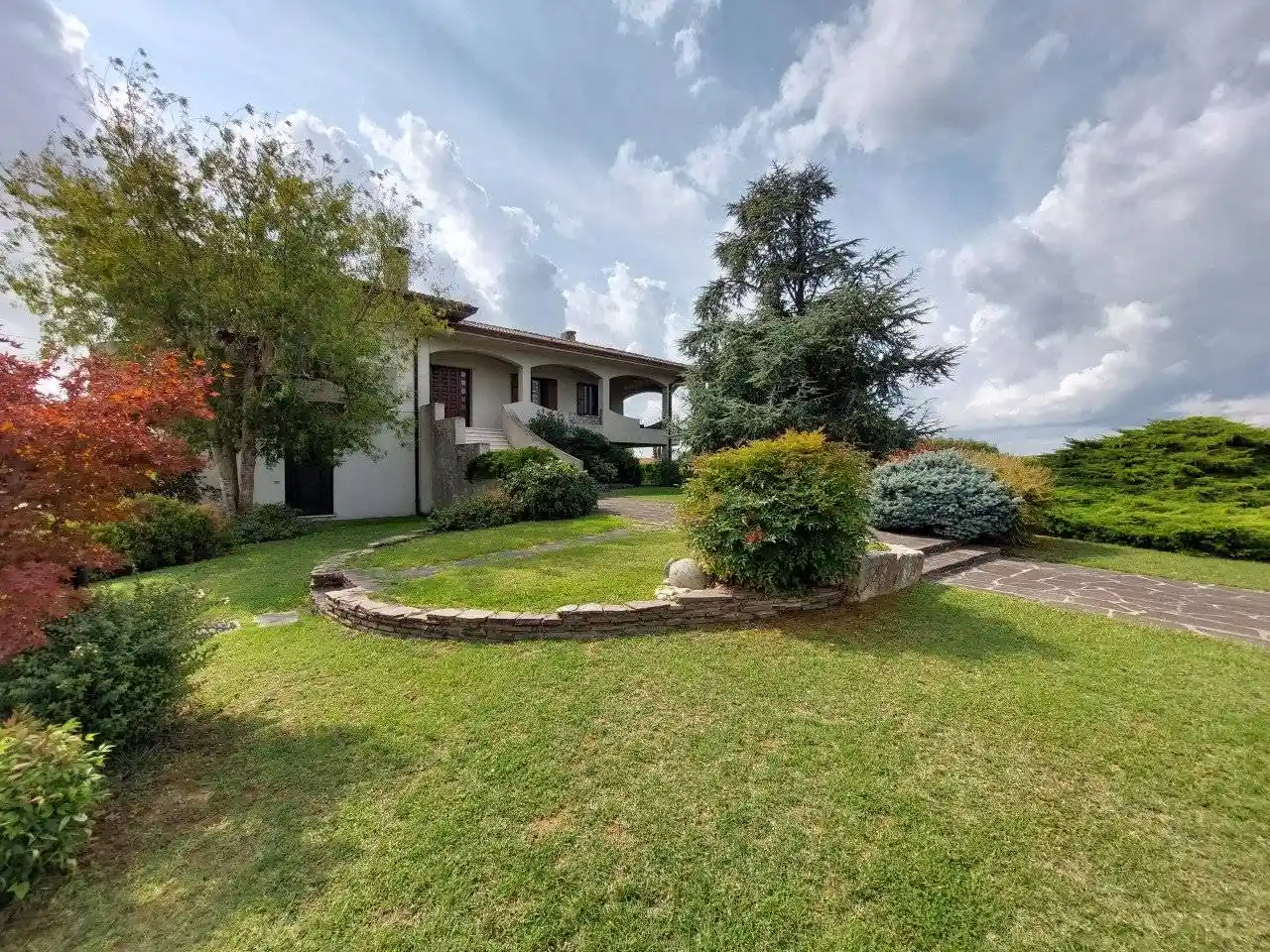 Villa in vendita a Lendinara