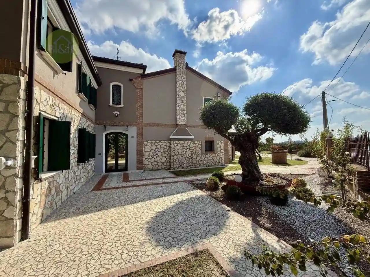 Villa - foto 2