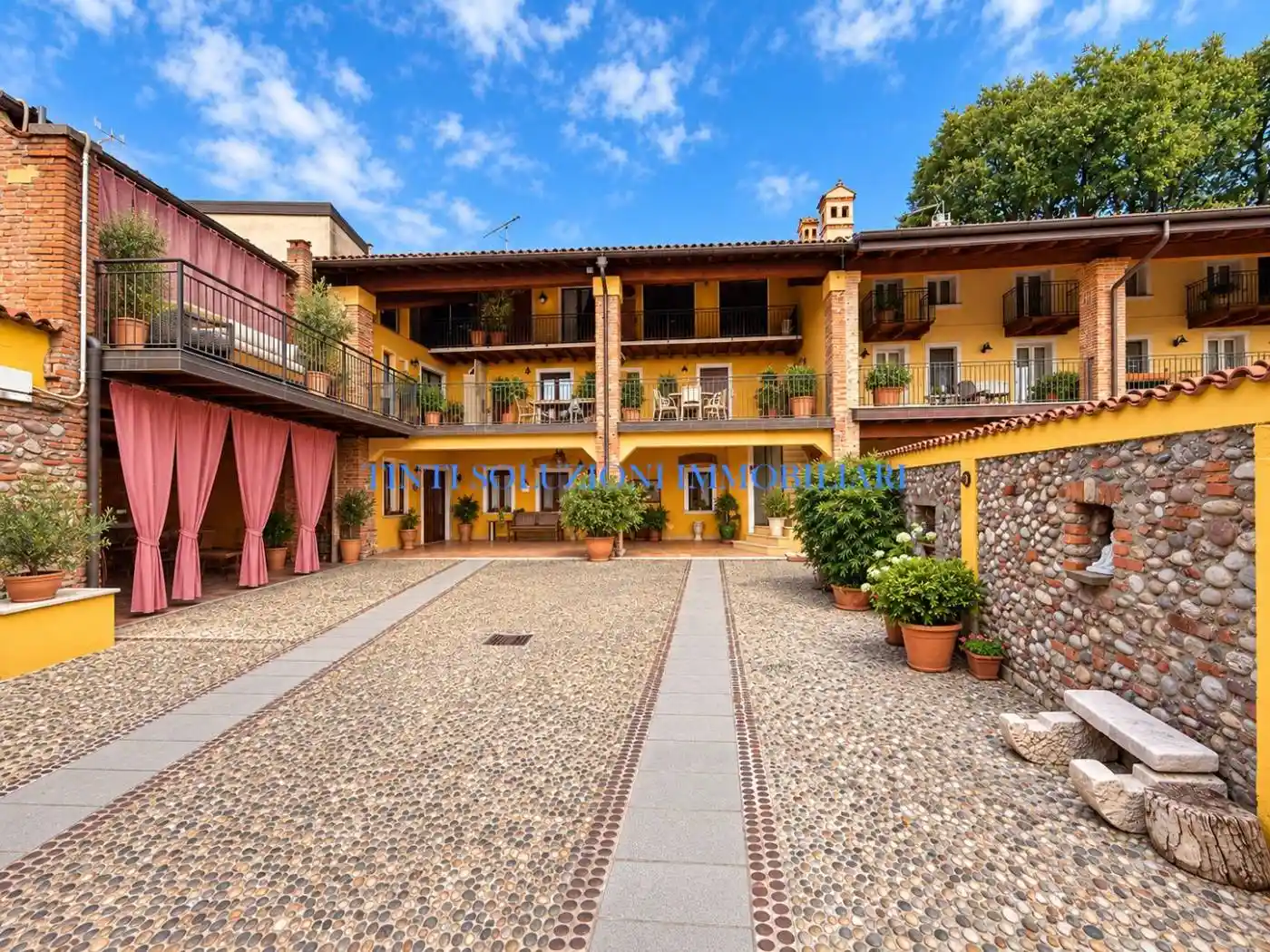 Villa in vendita a Travagliato