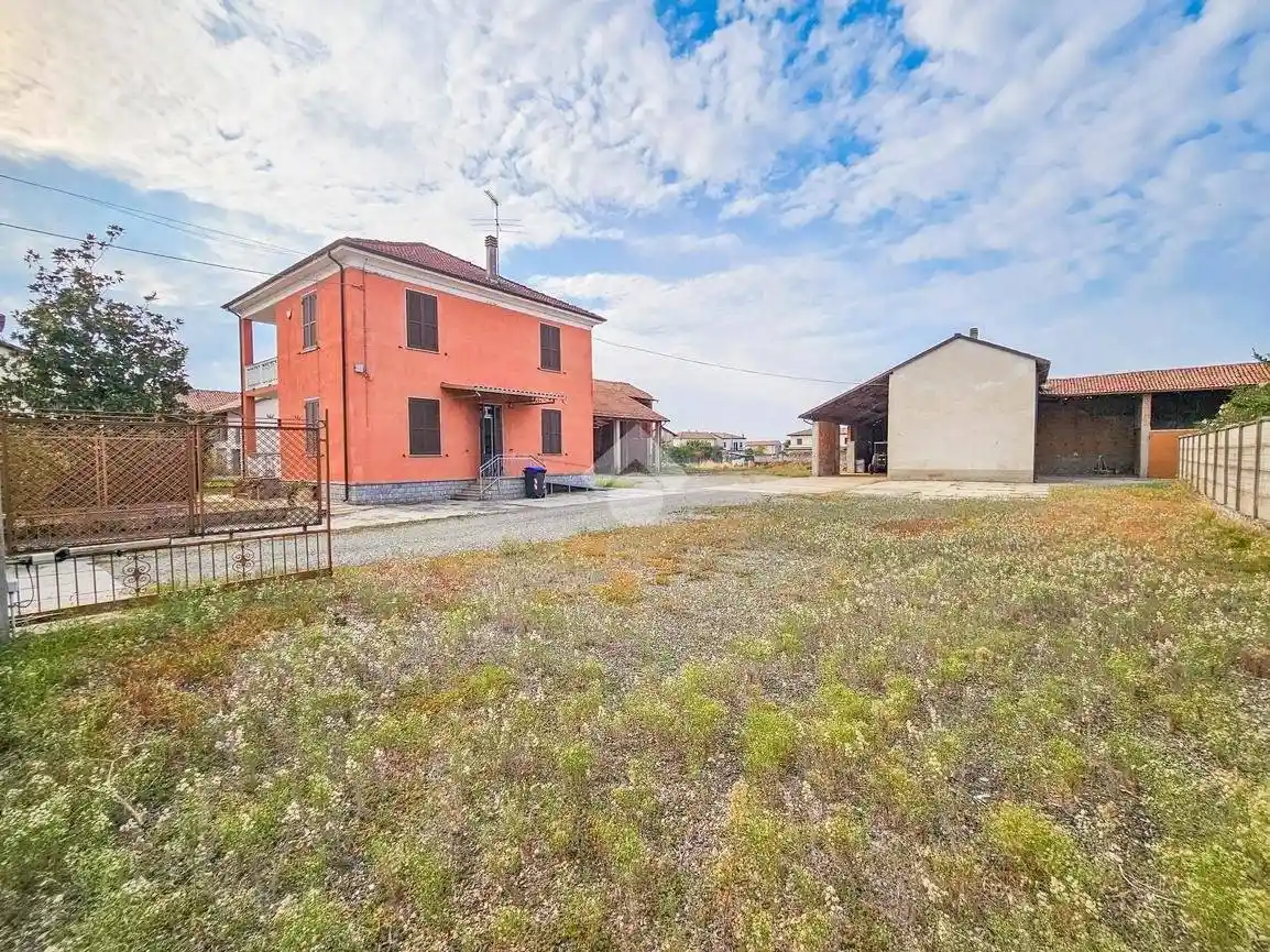 Casa indipendente in vendita a Bosco Marengo