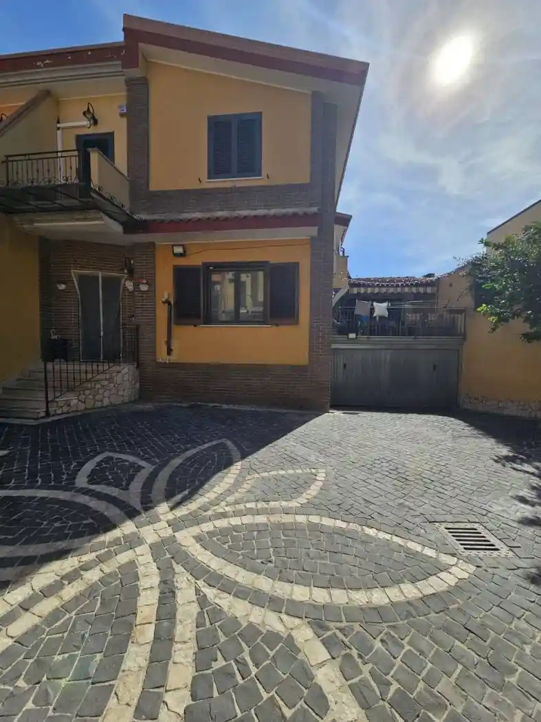 Villetta a schiera in vendita a Orta di Atella