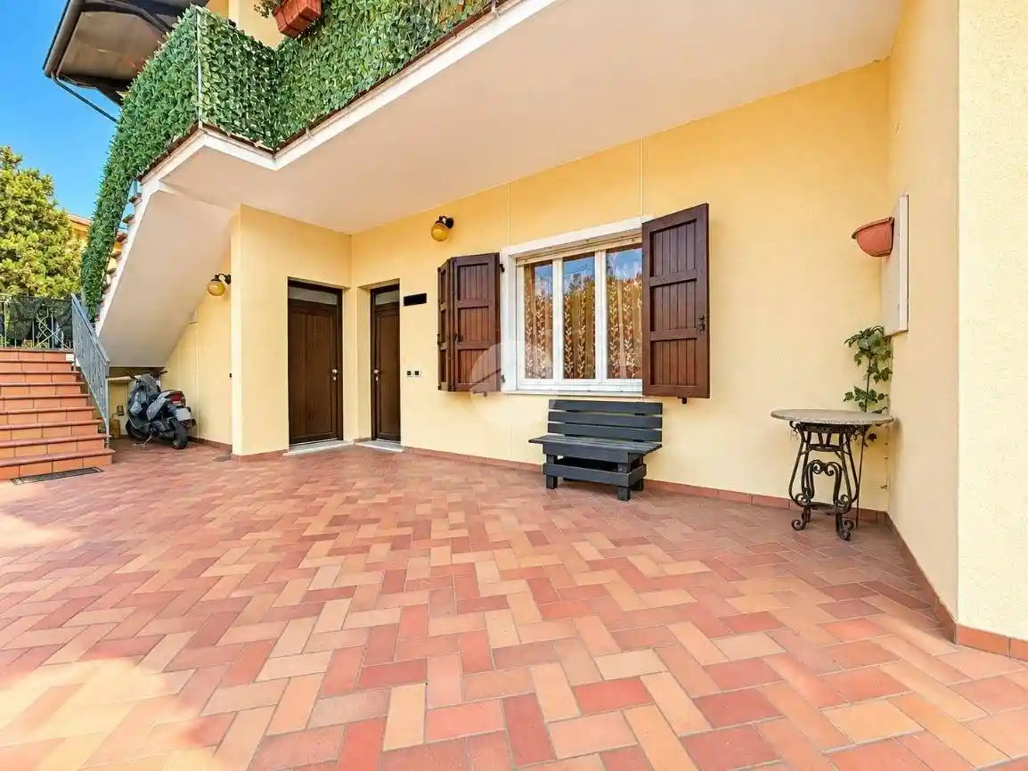 Appartamento in vendita a Borghi