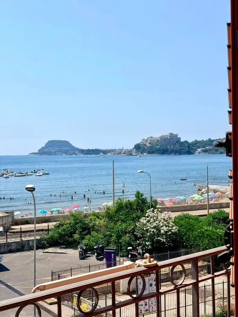 Appartamento in affitto a Pozzuoli