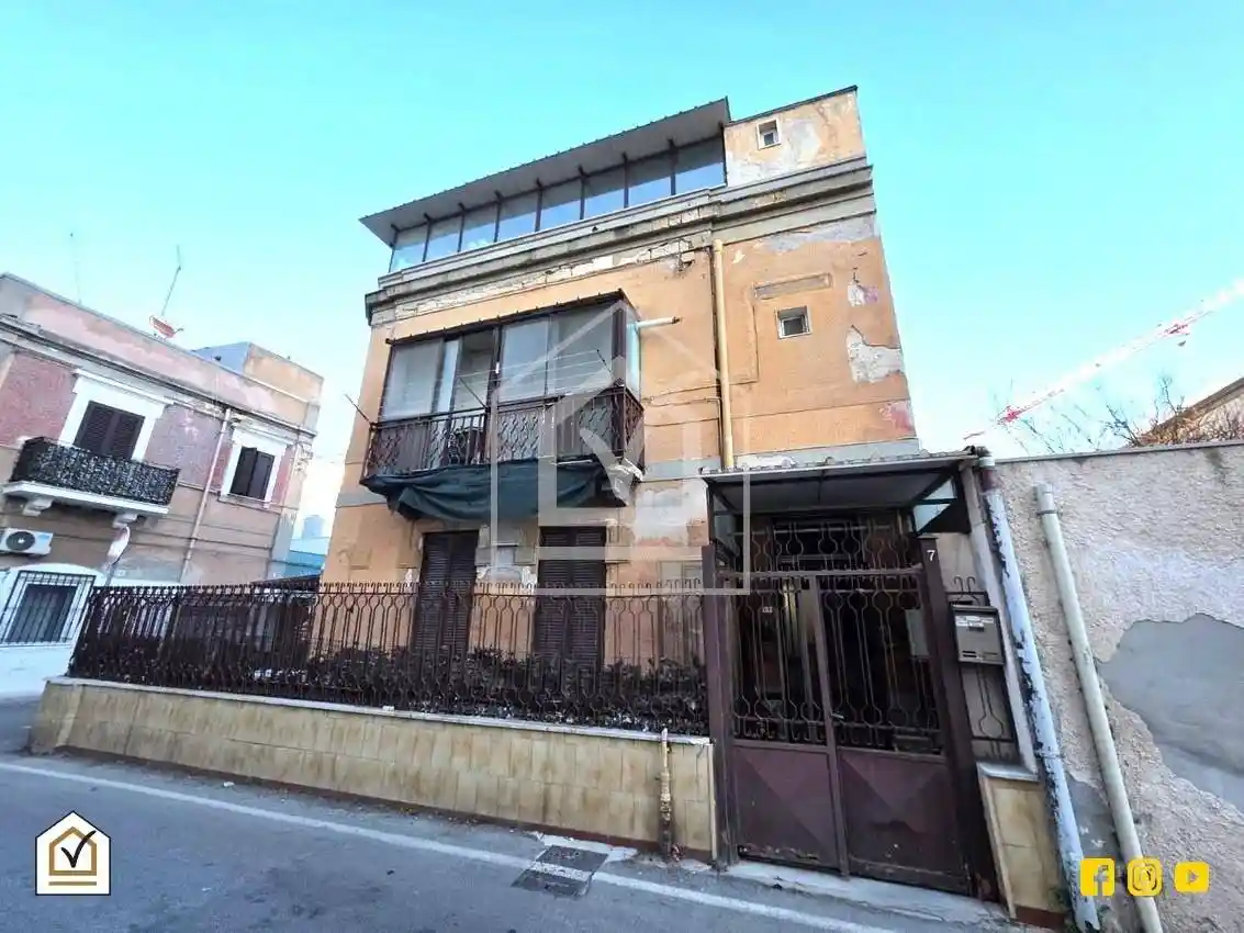 Casa indipendente in vendita a Bari