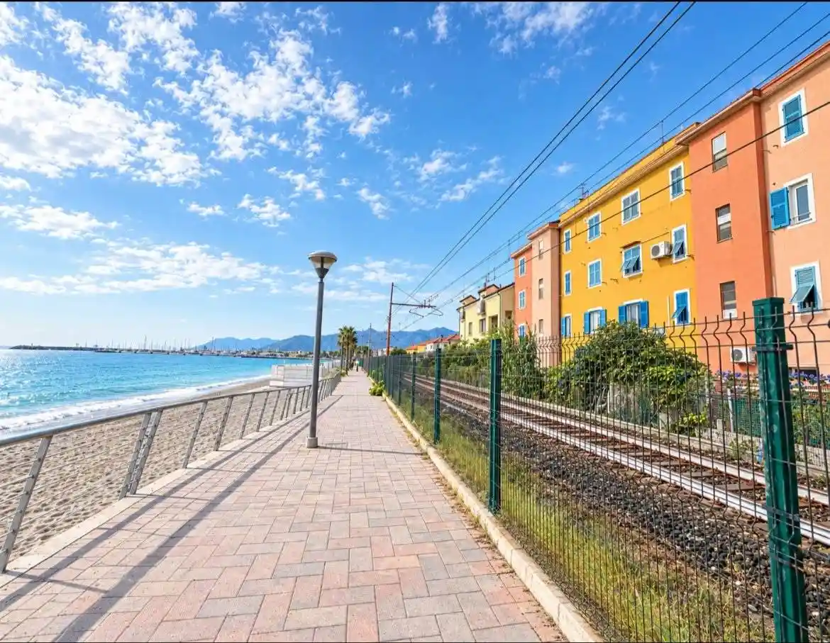 Appartamento in vendita a Pietra Ligure