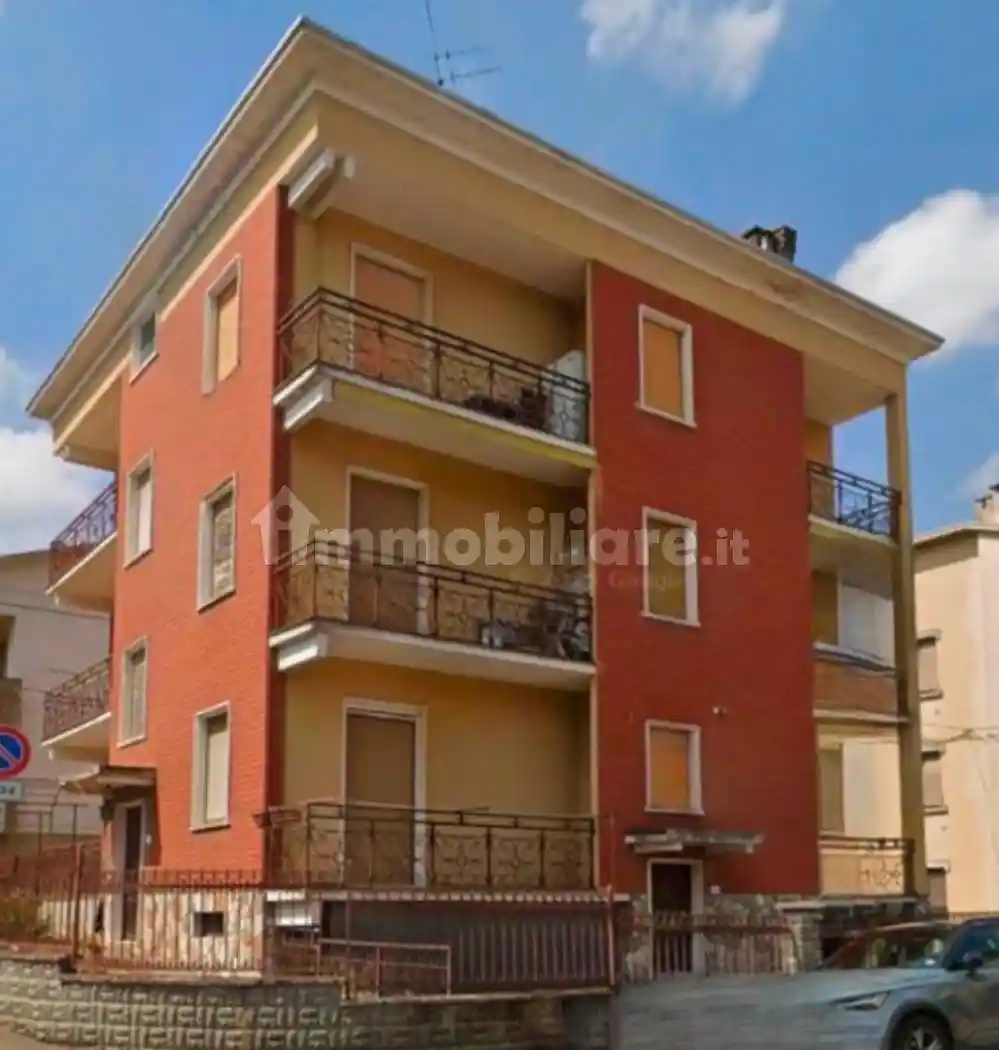 Palazzo - Edificio in vendita a Salsomaggiore Terme