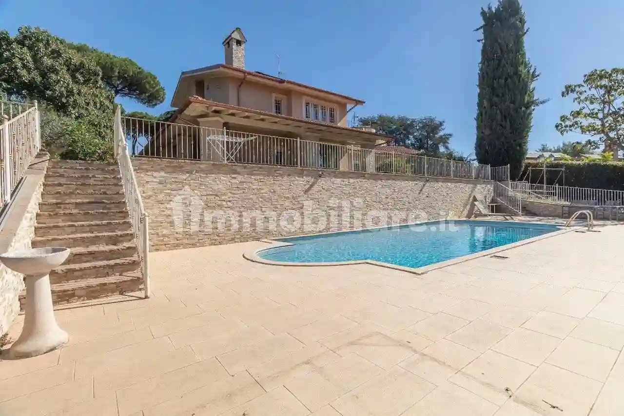 Villa - foto 2