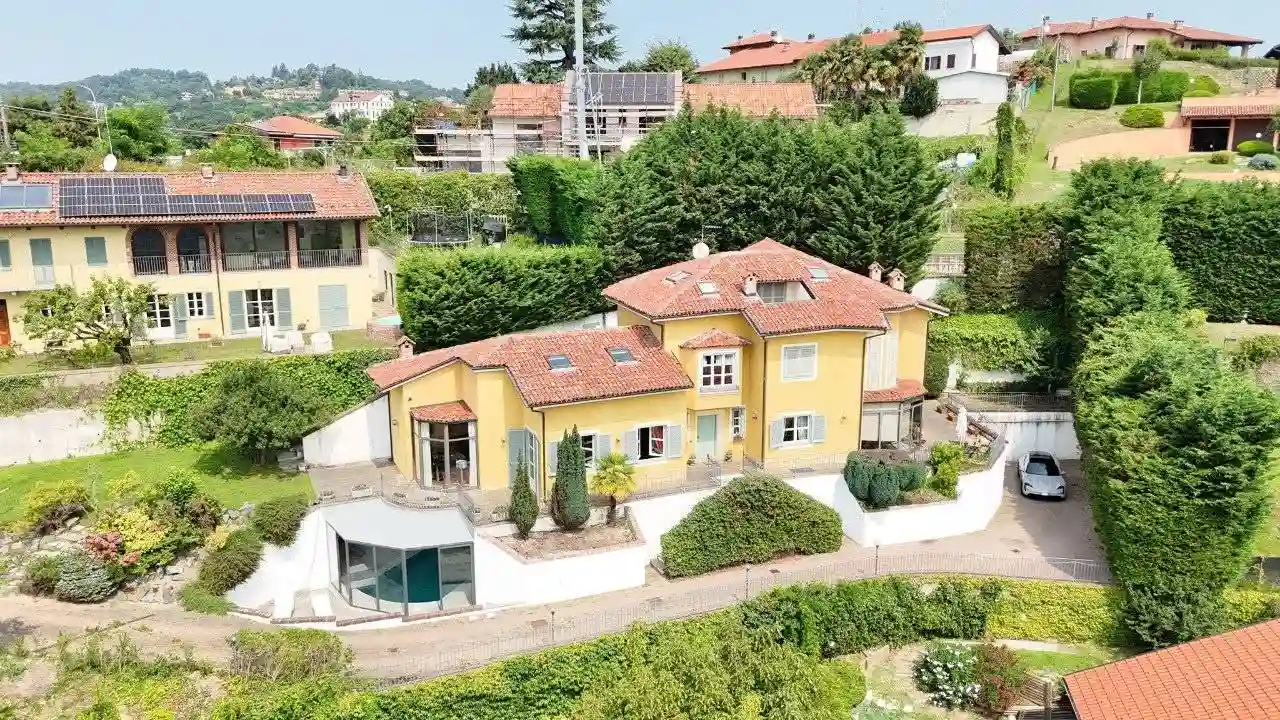 Villa - foto 2