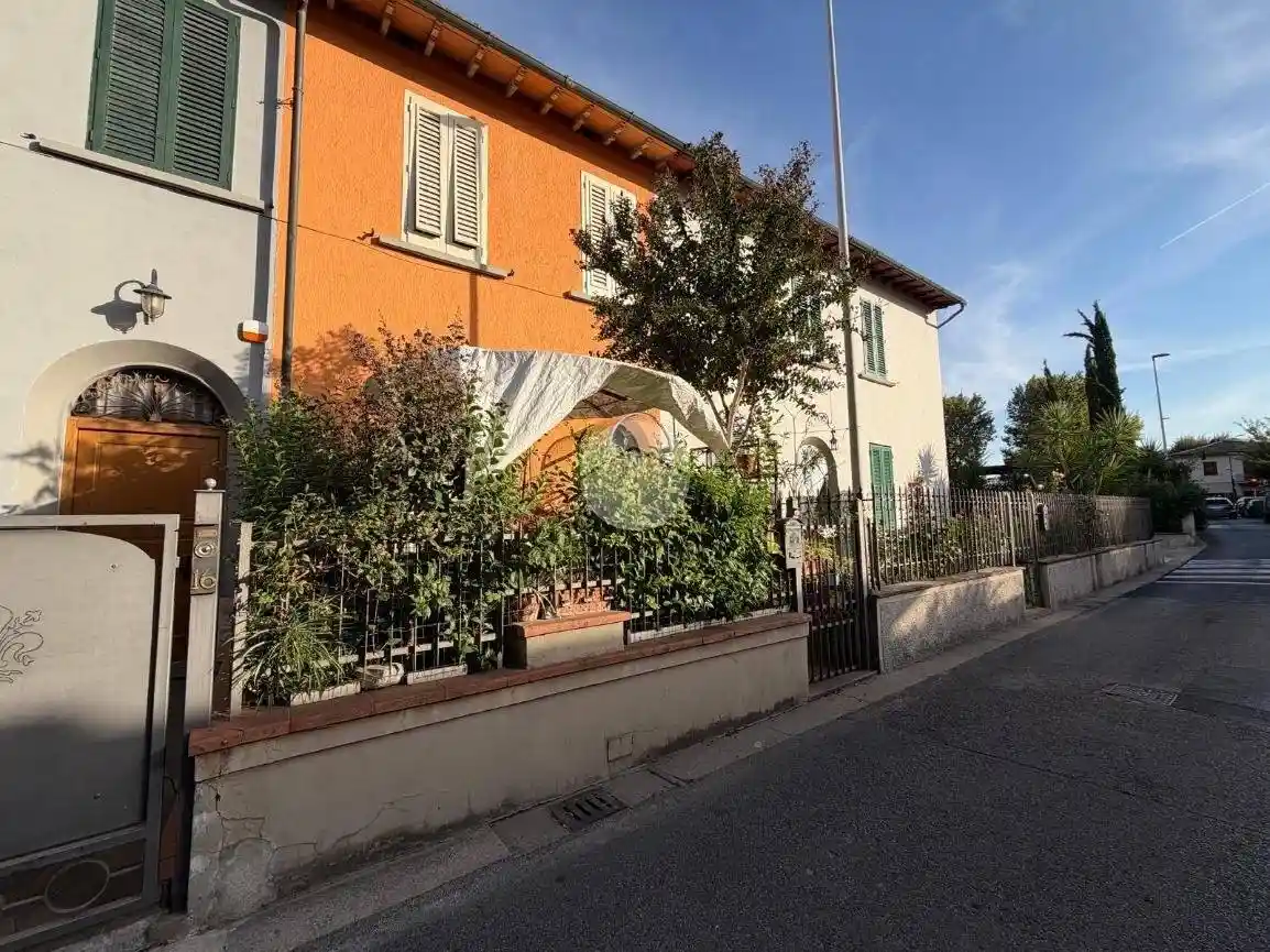 Casa indipendente in vendita a Firenze
