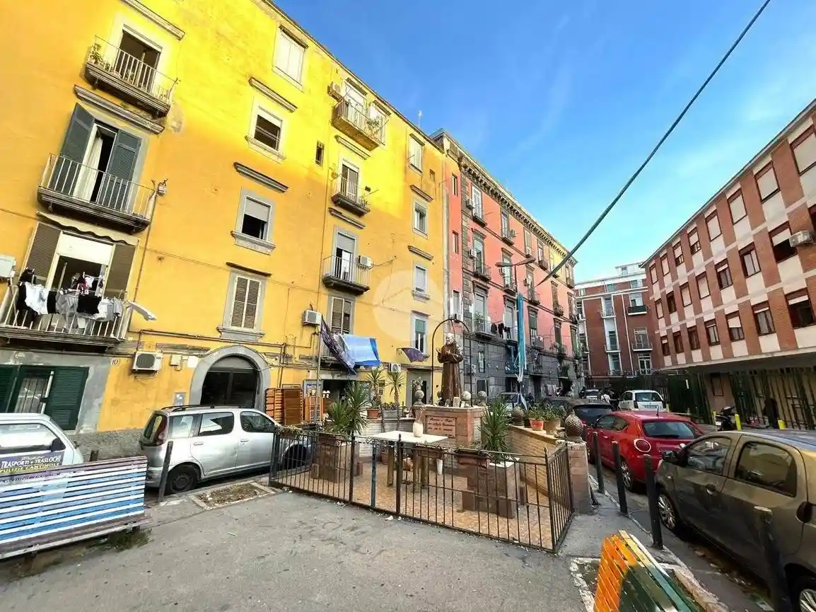 Appartamento in affitto a Napoli