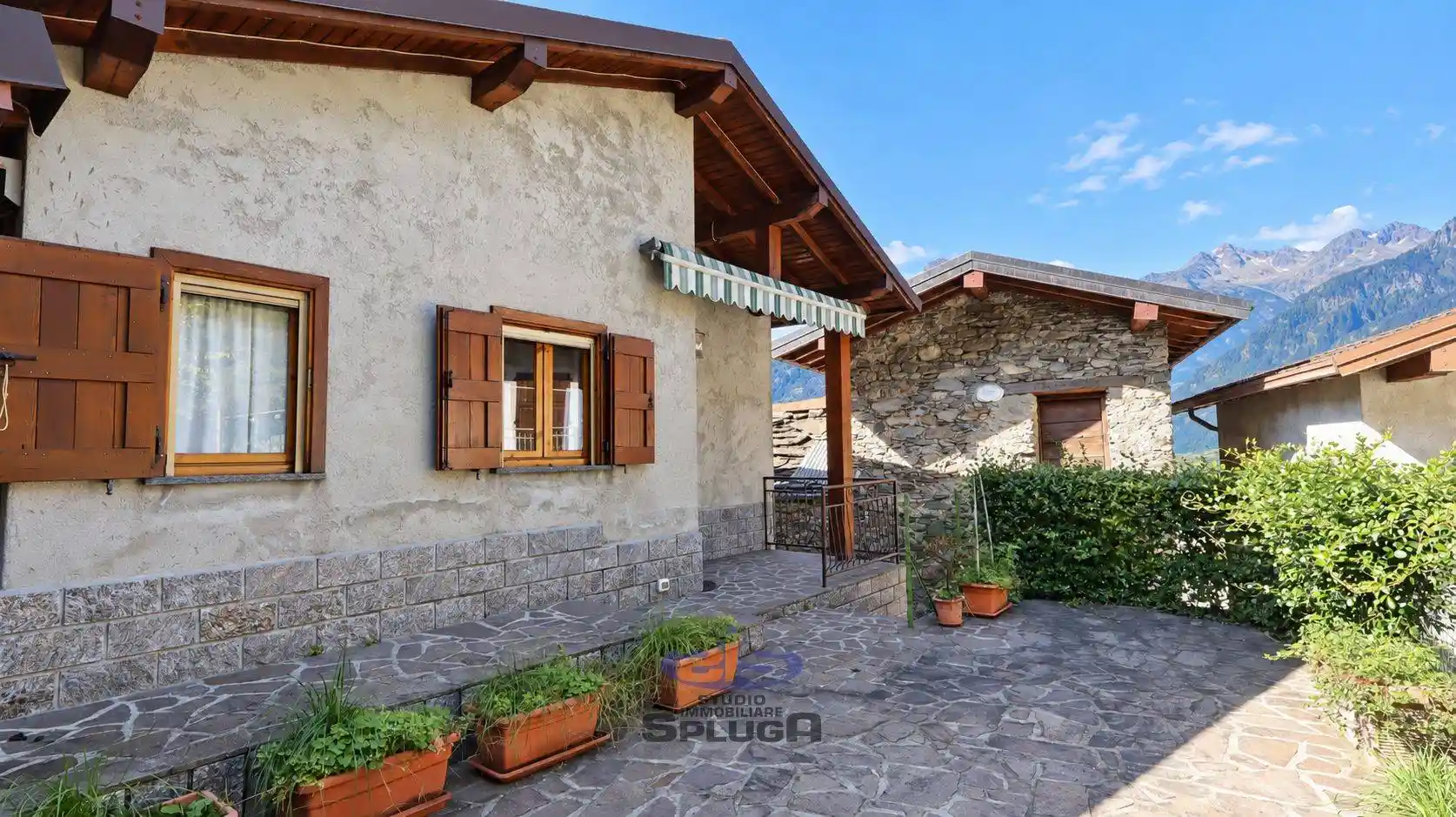 Villa in vendita a Verceia