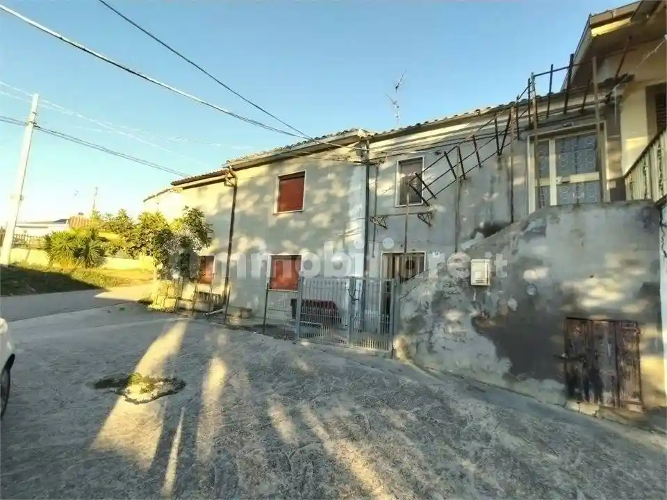 Villa in vendita a Elice