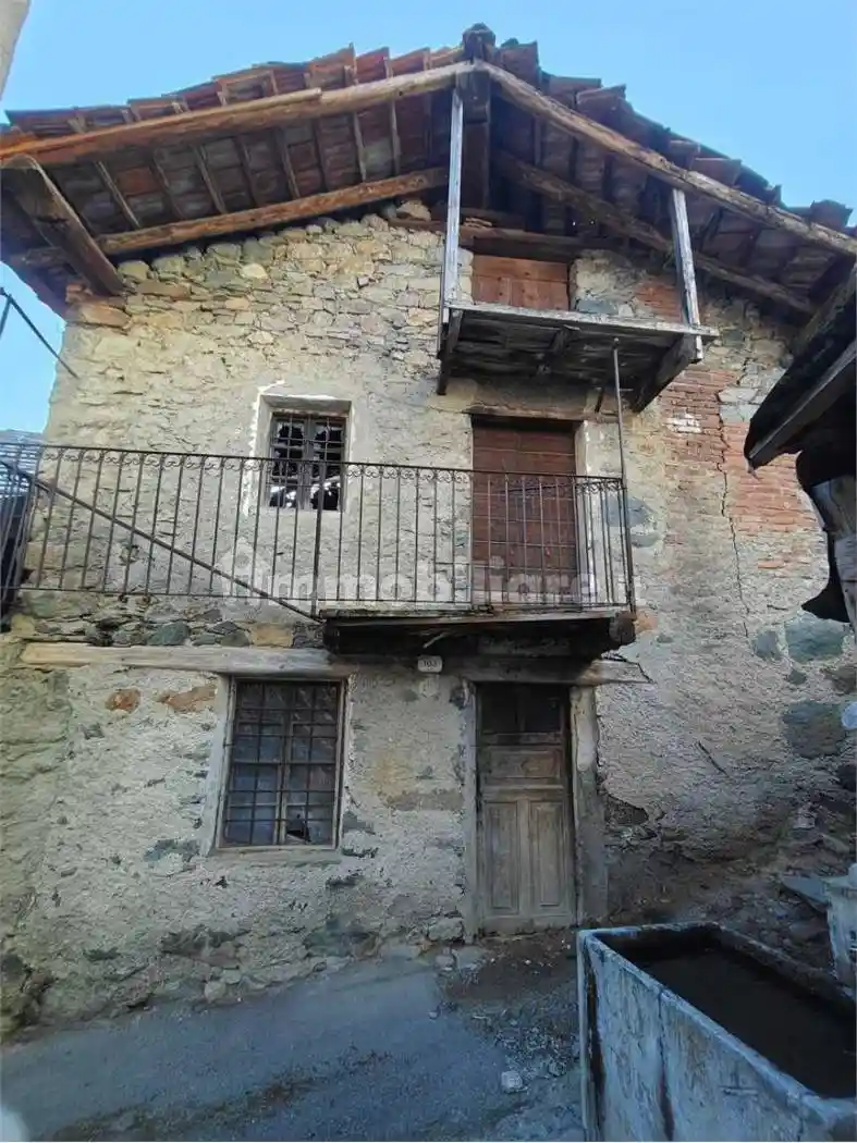 Rustico - Casale in vendita a Challand-Saint-Anselme