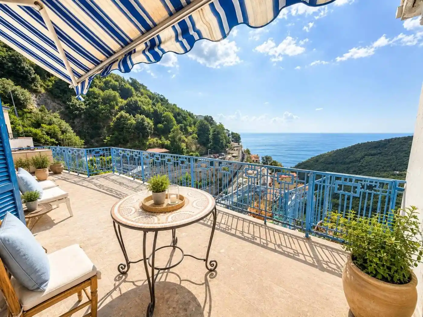 Appartamento in vendita a Vietri sul Mare