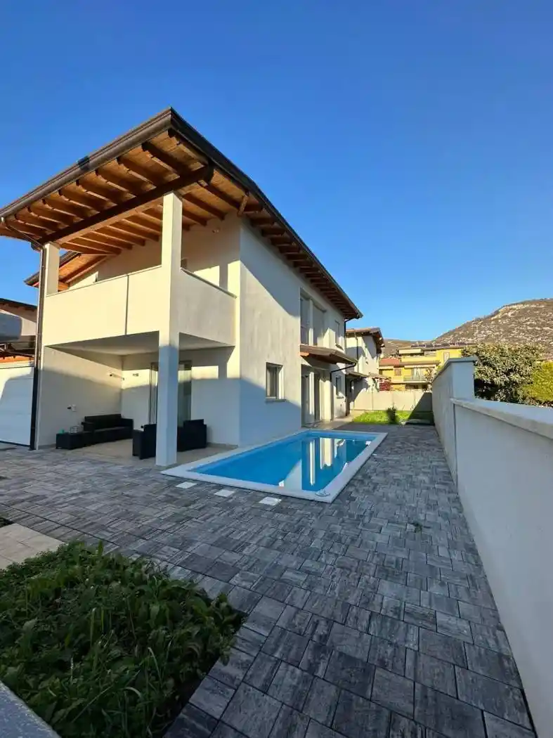 Villa in vendita a Mazzano