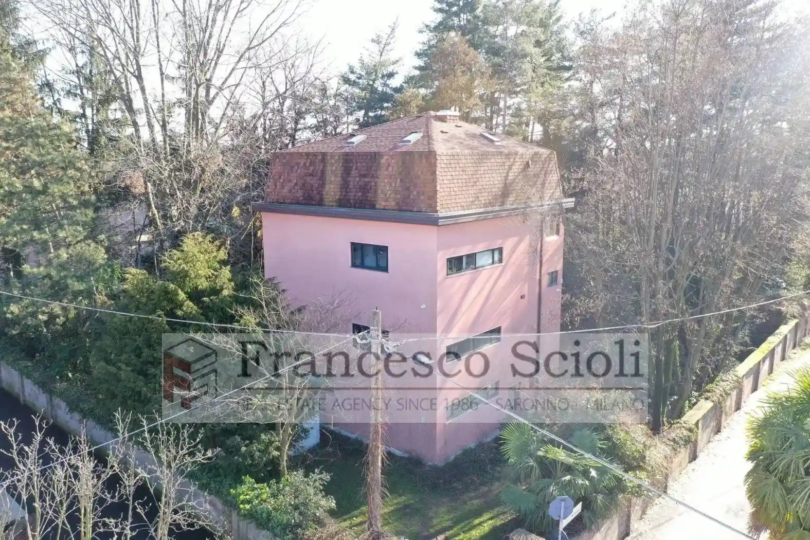 Villa in vendita a Saronno