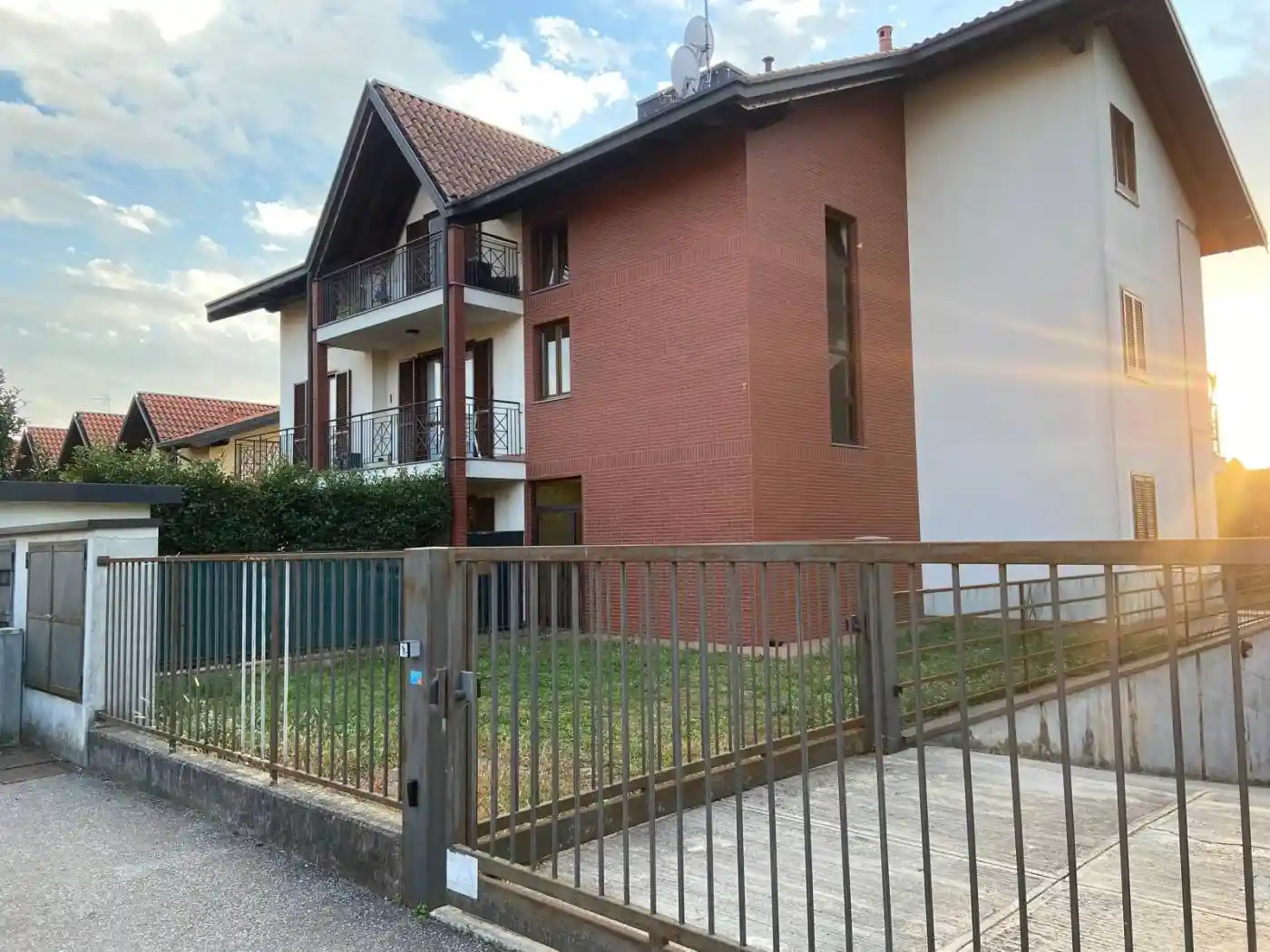 Appartamento in affitto a Cardano al Campo