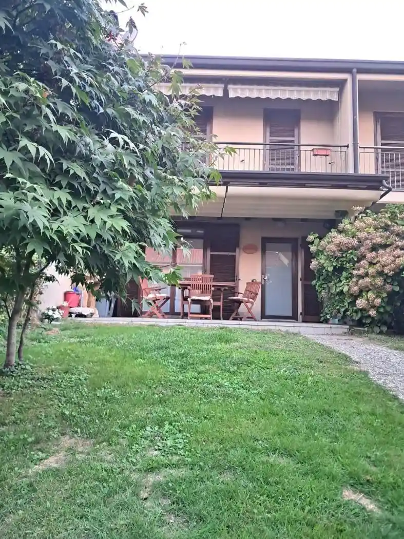 Villa in vendita a Brunello