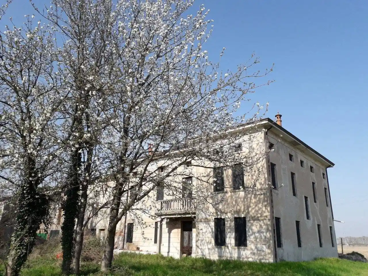 Villa in vendita a Canda