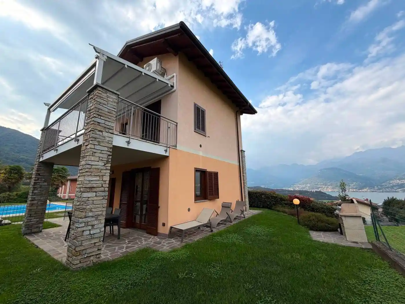 Appartamento in affitto a Colico