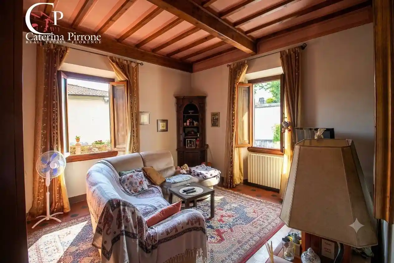 Casa indipendente in vendita a Reggello