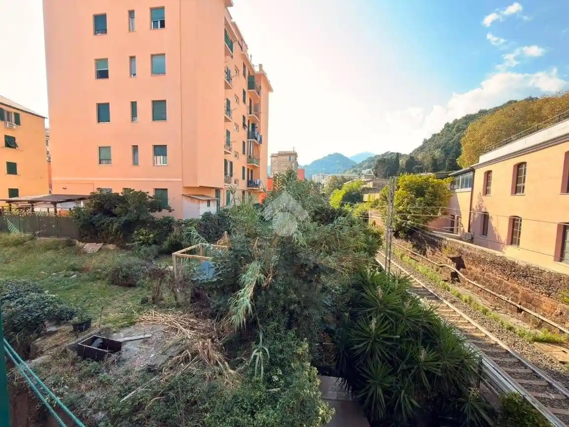 Appartamento in vendita a Genova