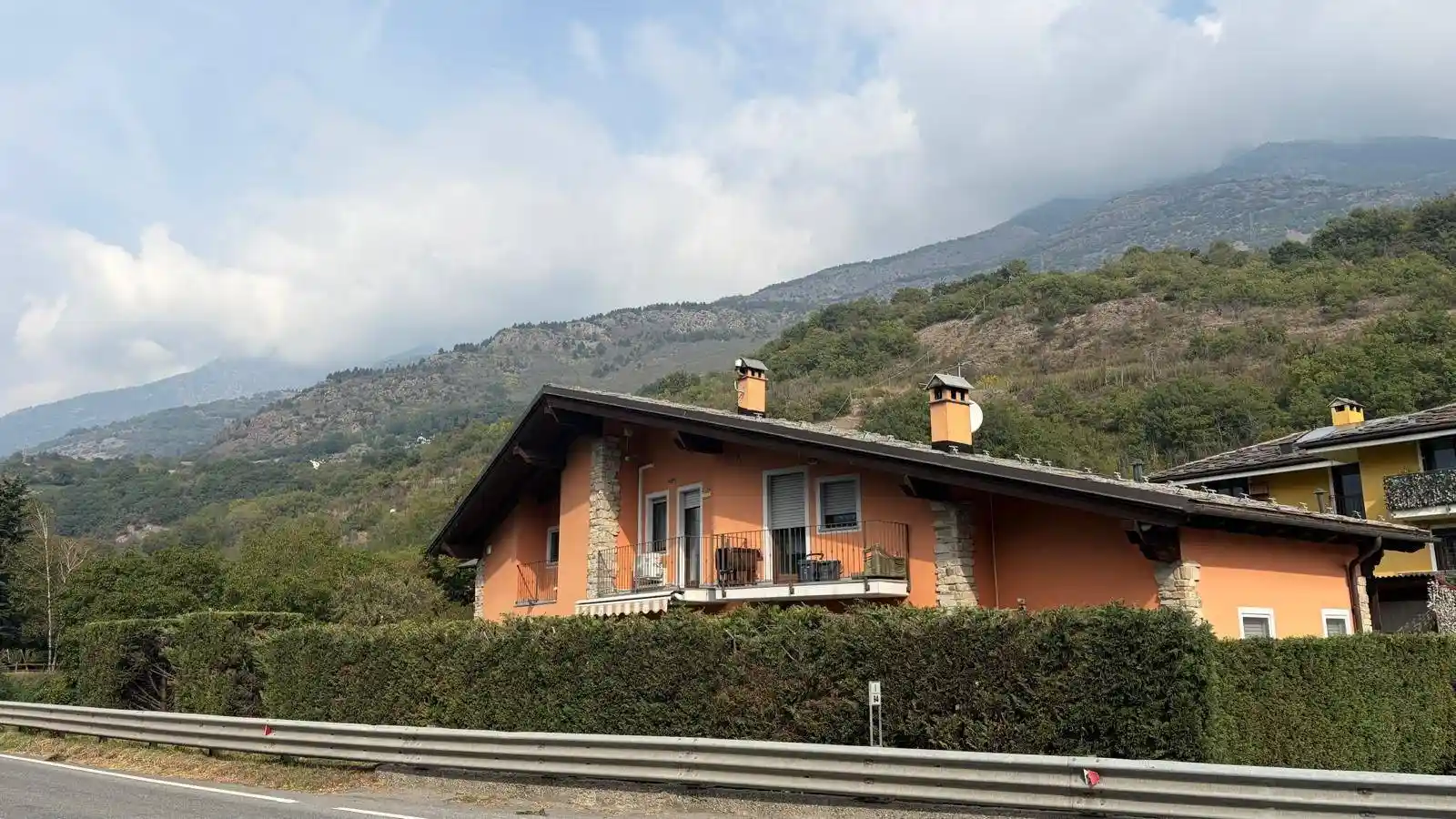 Casa indipendente in vendita a Quart