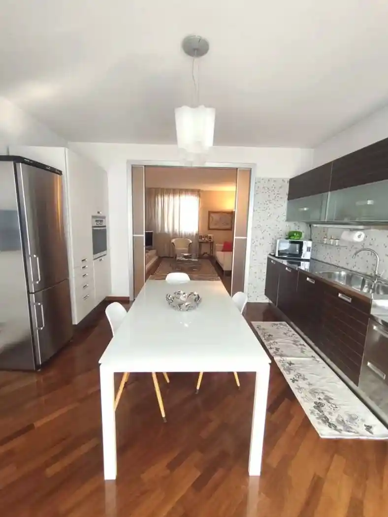 Appartamento in vendita a Gorla Minore