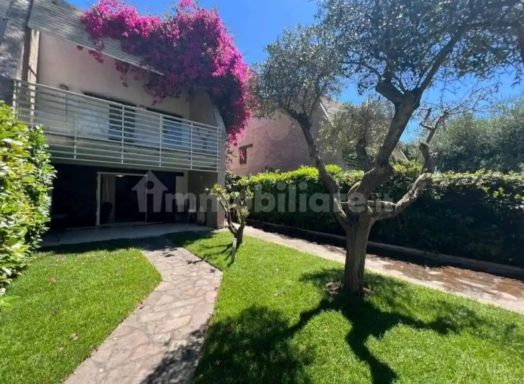 Villa in vendita a Fiumicino