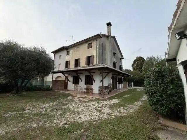 Villa in vendita a Casier