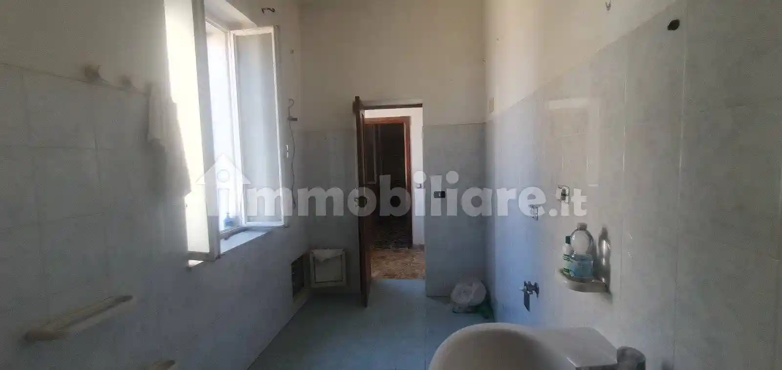 Palazzo - Edificio in vendita a Ricadi