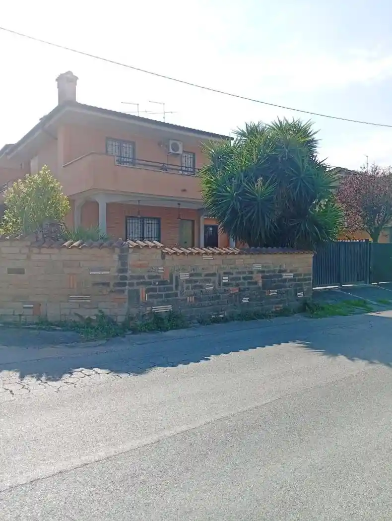 Villa in vendita a Anzio