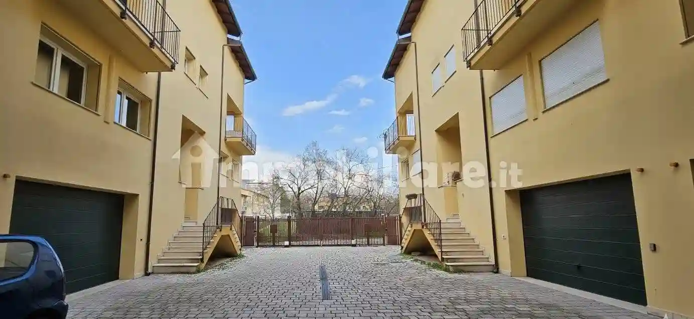 Villetta a schiera - foto 2