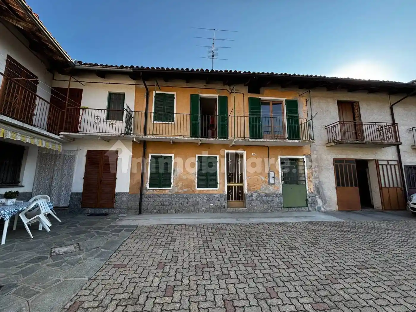Rustico - Casale in vendita a Cisterna d'Asti