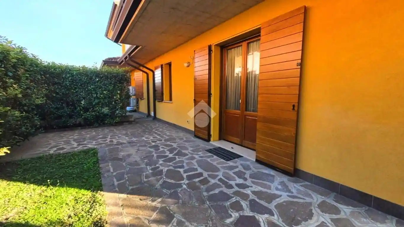 Villa in vendita a Curtatone