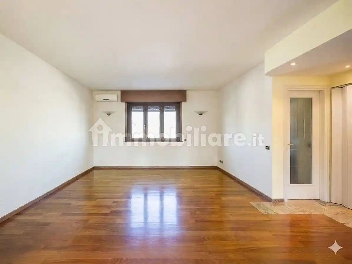 Villetta a schiera in vendita a Parma